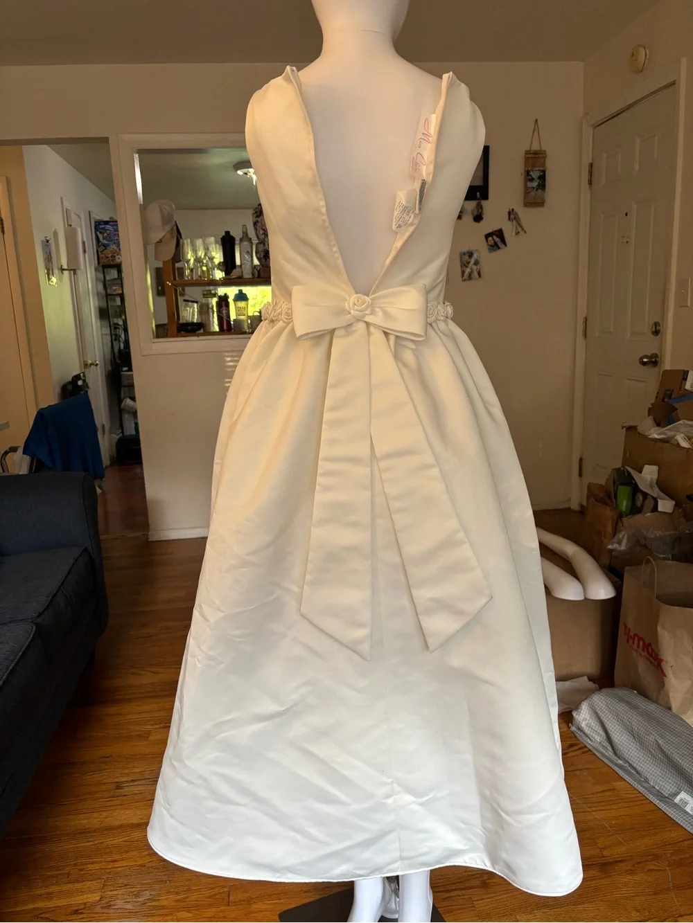 Mon Cheri Ivory Satin Polyester Boat Neck Sleeveless A-Line Bow Wedding girls 9